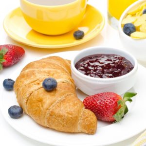 Croissant com Molho de Uva